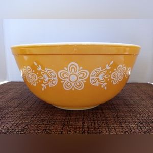 PYREX Vintage Butterfly Mixing Bowl
